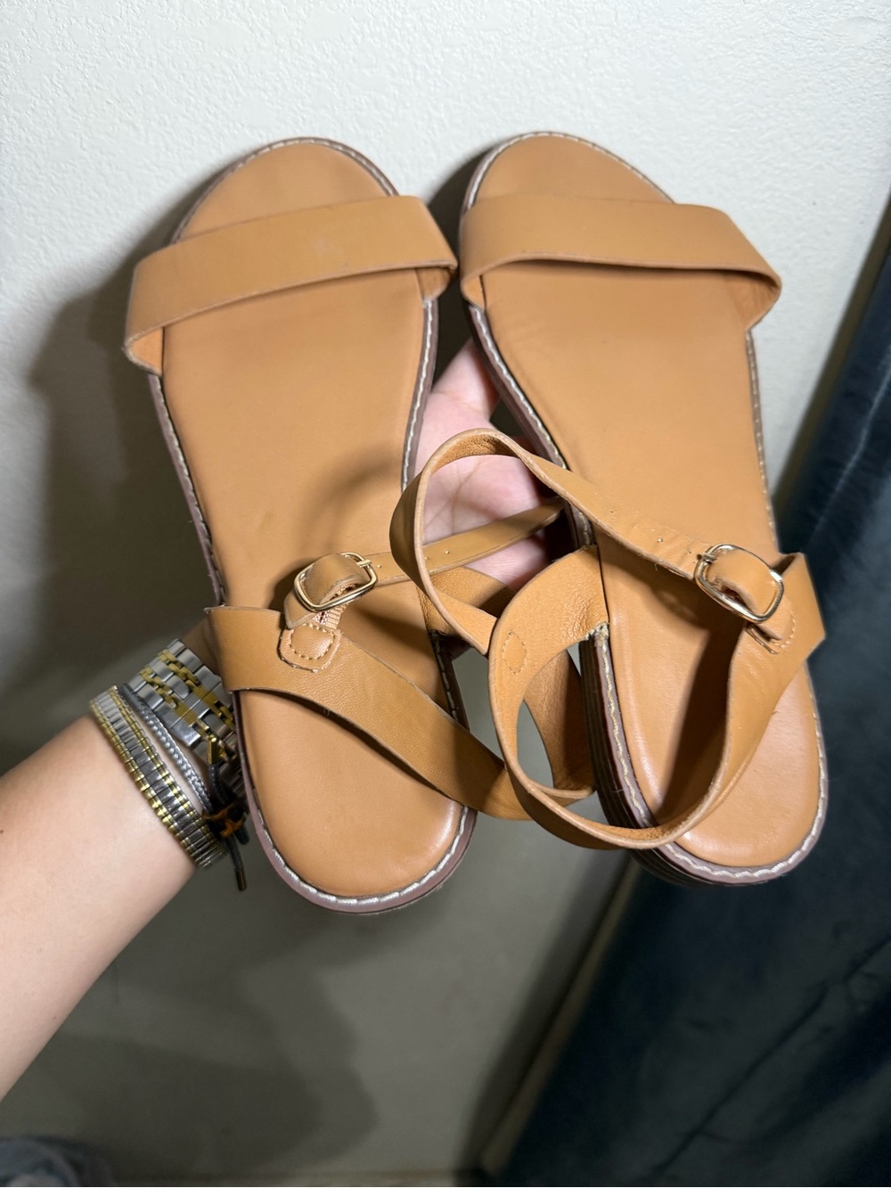 Women’s Ankle-Strap Flat Sandals in Tan